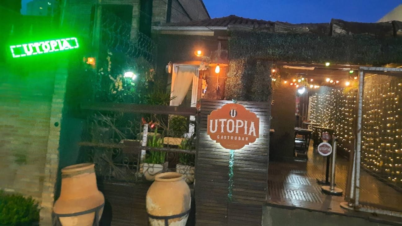 Utopia Bar