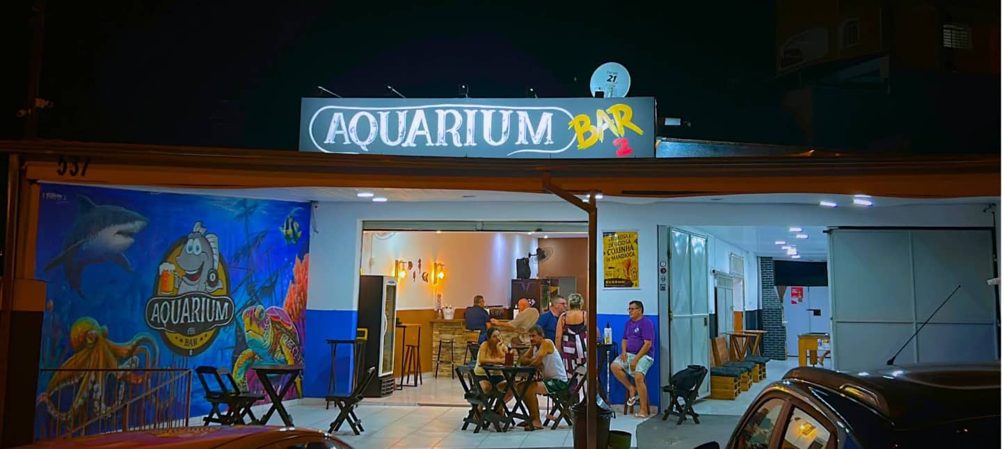 Aquarium Bar