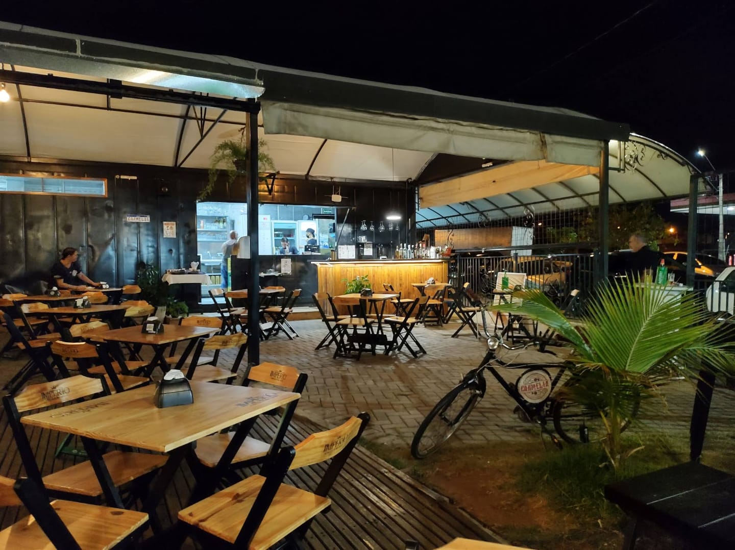 Carmélia Bar e Petiscaria das Meninas