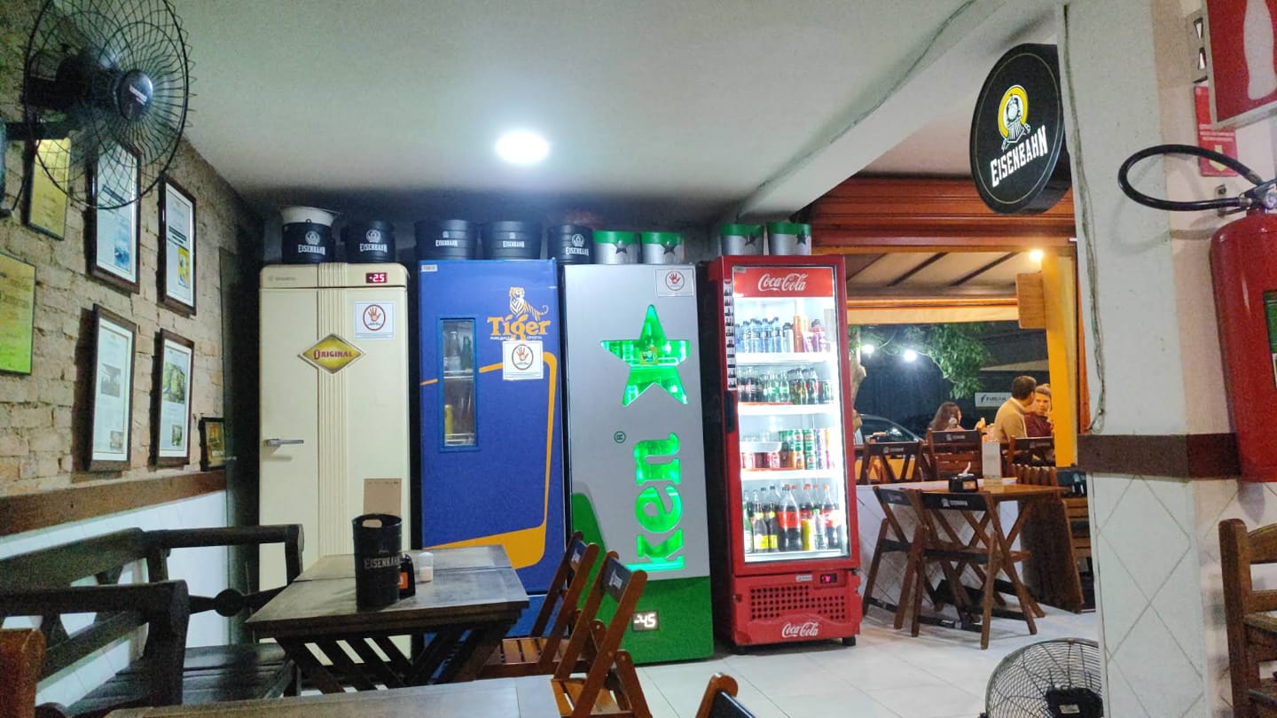 Rei do Joelho Bar