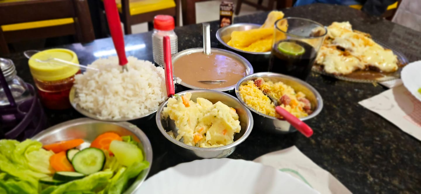 Hélio's restaurante - Bom Clima
